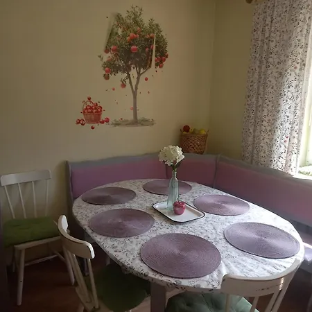 Owocowa Apartment *
